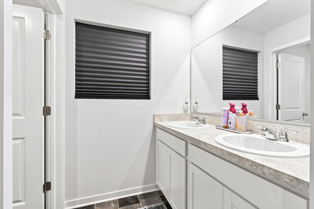 5011 Niesler Road, Canal Winchester, OH 43110