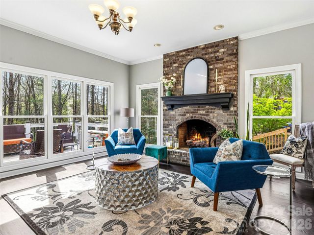 32 Franklin Farm Road, Fletcher, NC 28732