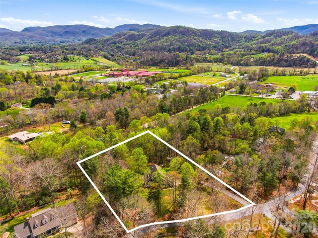 32 Franklin Farm Road, Fletcher, NC 28732