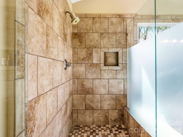 32 Franklin Farm Road, Fletcher, NC 28732