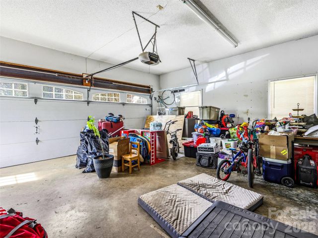 32 Franklin Farm Road, Fletcher, NC 28732