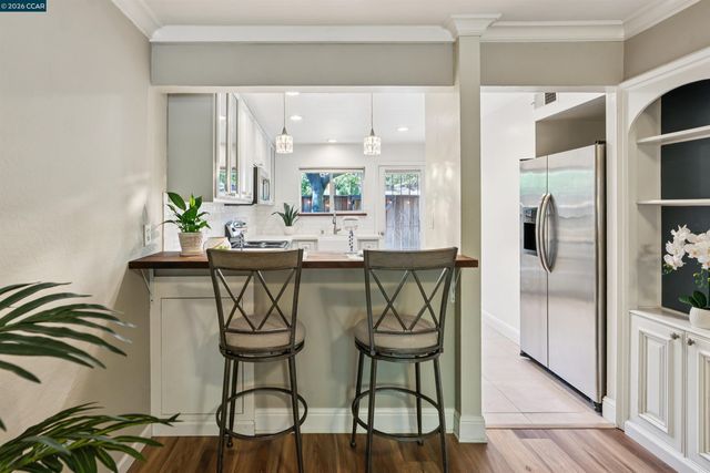 90 Laurel Dr, Danville, CA 94526