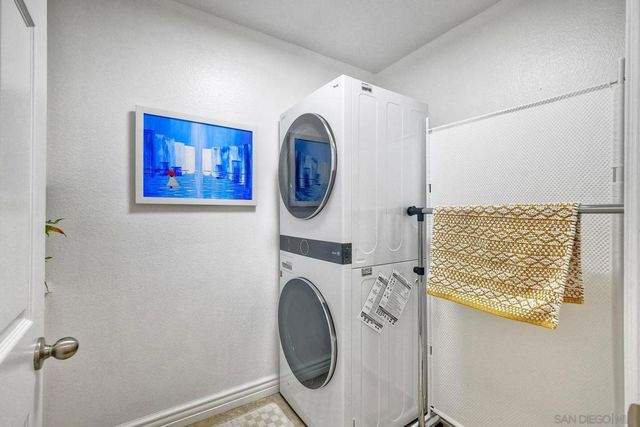 11055 Caminito Vista Pacifica, San Diego, CA 92131