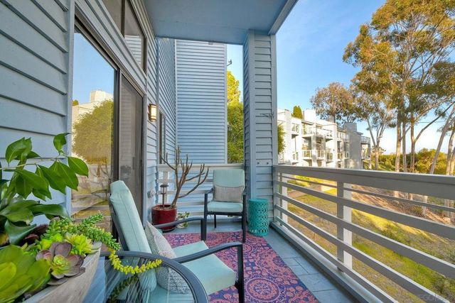 11055 Caminito Vista Pacifica, San Diego, CA 92131