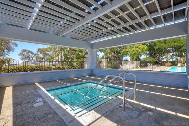 11055 Caminito Vista Pacifica, San Diego, CA 92131