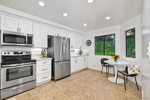 11055 Caminito Vista Pacifica, San Diego, CA 92131