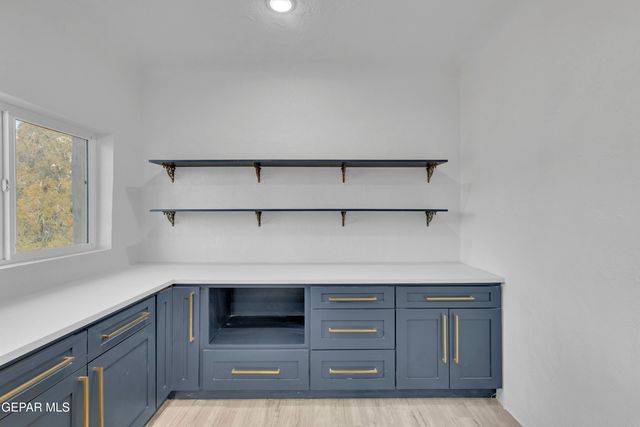 2500 HAWLEY Circle, El Paso, TX 79903