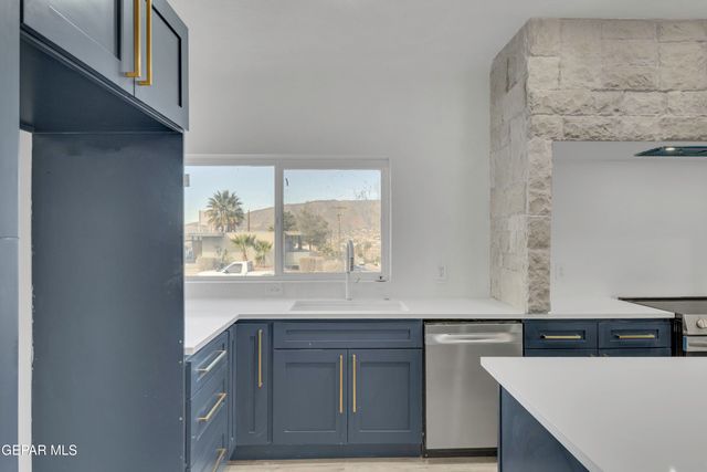 2500 HAWLEY Circle, El Paso, TX 79903