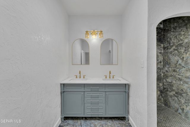 2500 HAWLEY Circle, El Paso, TX 79903