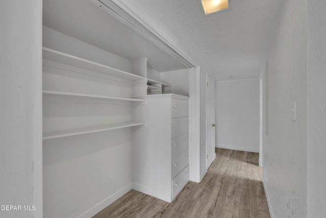 2500 HAWLEY Circle, El Paso, TX 79903