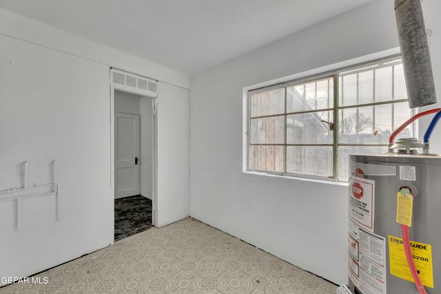 2500 HAWLEY Circle, El Paso, TX 79903