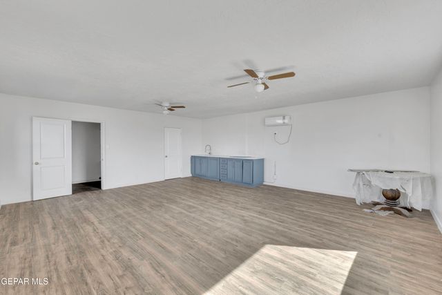 2500 HAWLEY Circle, El Paso, TX 79903