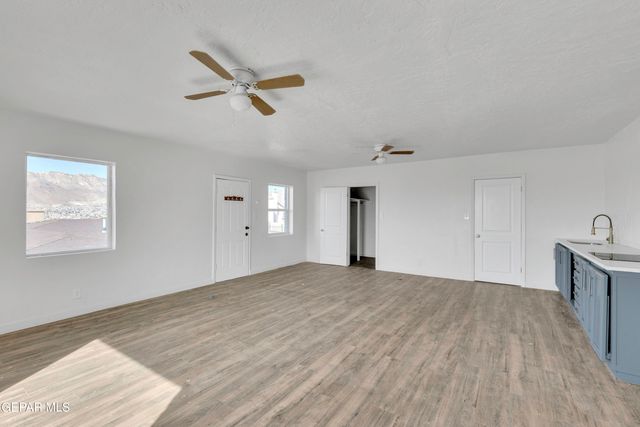 2500 HAWLEY Circle, El Paso, TX 79903