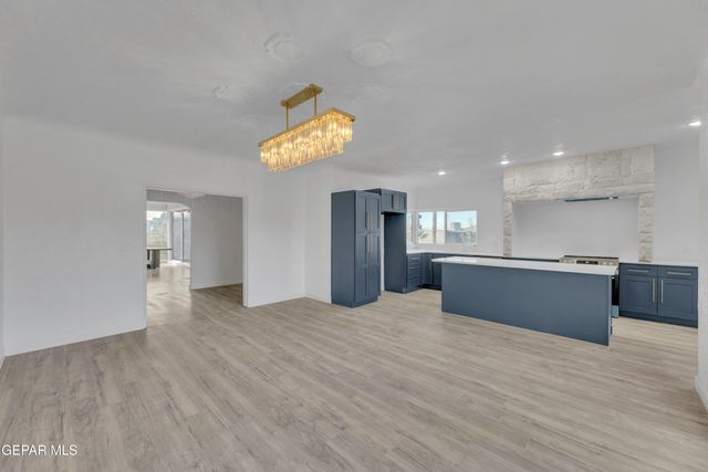 2500 HAWLEY Circle, El Paso, TX 79903