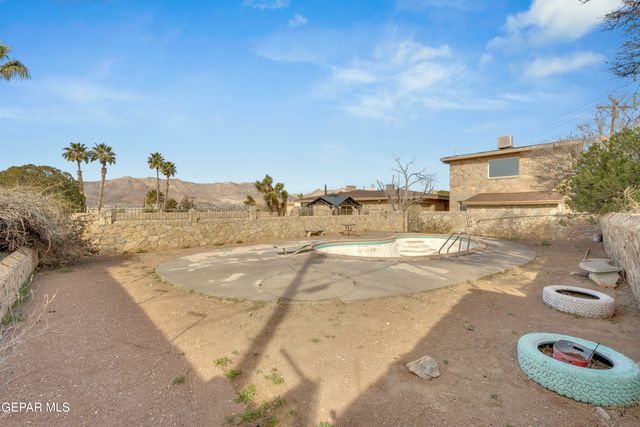 2500 HAWLEY Circle, El Paso, TX 79903