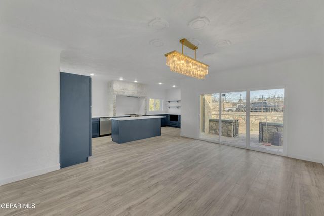 2500 HAWLEY Circle, El Paso, TX 79903