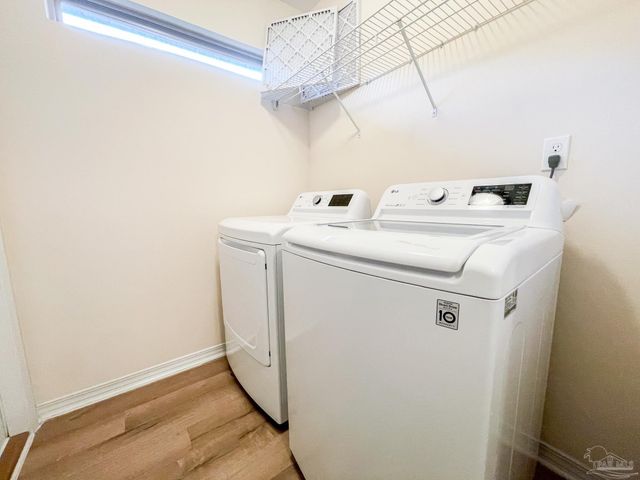 5853 Bilek Dr, Pensacola, FL 32526