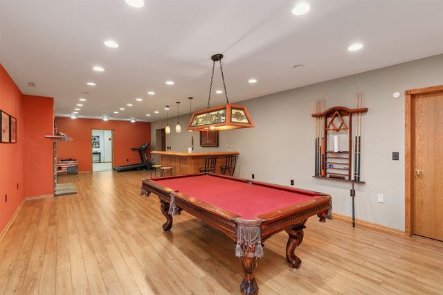 913 W 18th Street S, Newton, IA 50208