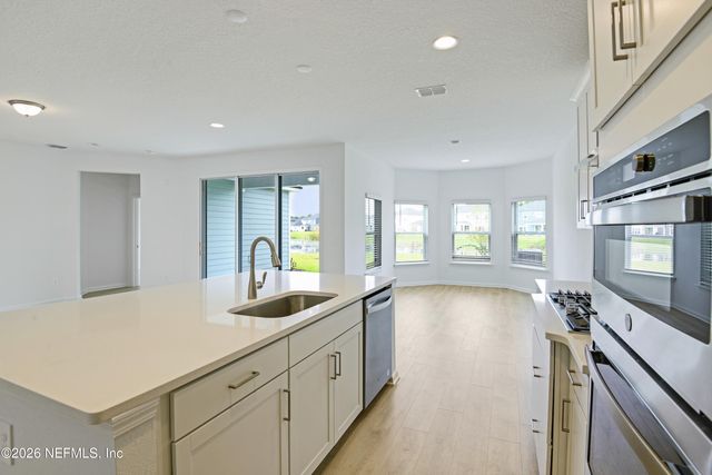3289 WOODIE Run, Orange Park, FL 32065
