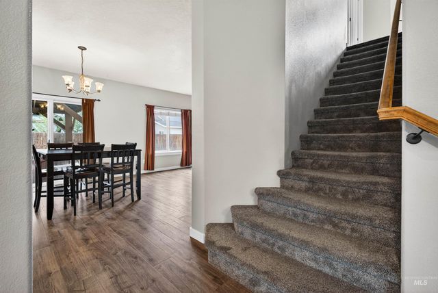 6284 N Silver Elm Way, Meridian, ID 83646