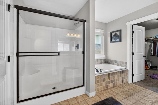 6284 N Silver Elm Way, Meridian, ID 83646