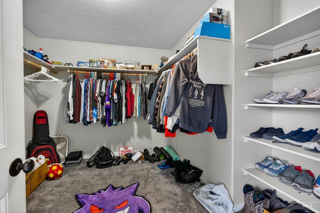 6284 N Silver Elm Way, Meridian, ID 83646