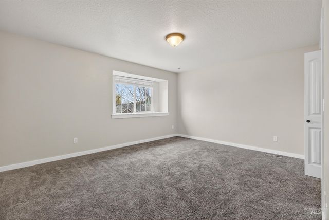 6284 N Silver Elm Way, Meridian, ID 83646