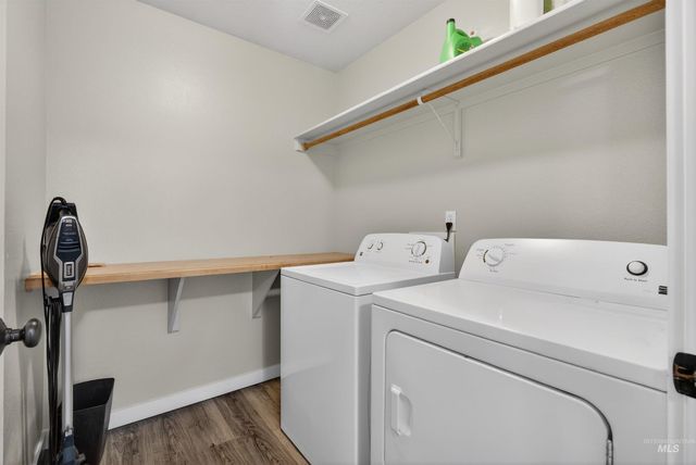 6284 N Silver Elm Way, Meridian, ID 83646