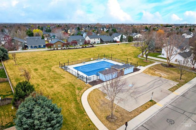 6284 N Silver Elm Way, Meridian, ID 83646