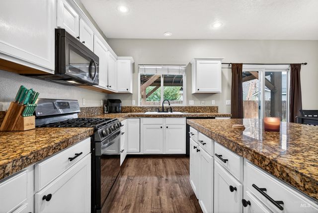 6284 N Silver Elm Way, Meridian, ID 83646