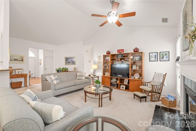 6016 Creekview Court, Harrisburg, NC 28075