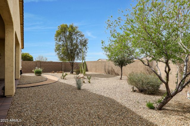 18106 W REDWOOD Lane, Goodyear, AZ 85338