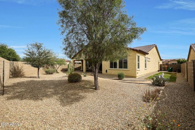 18106 W REDWOOD Lane, Goodyear, AZ 85338