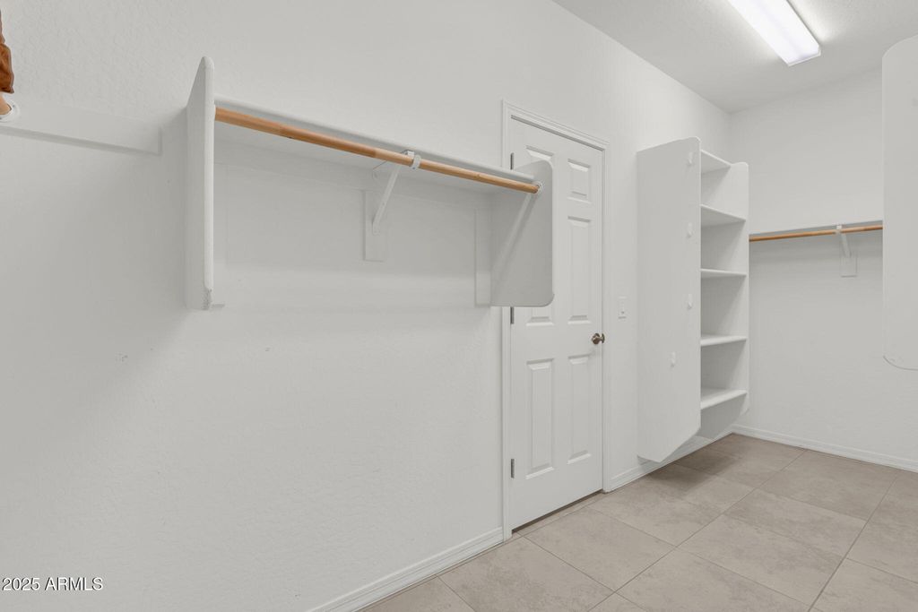 Image 22 of property listing at 18106 W REDWOOD Lane, Goodyear, AZ 85338