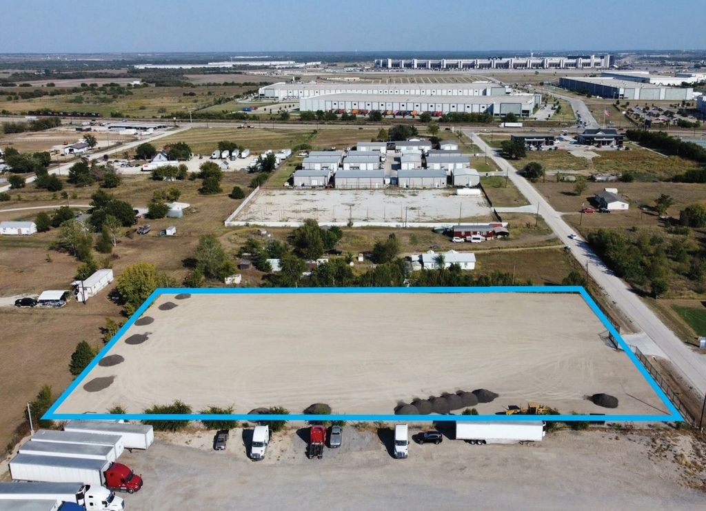 17539 Matany Road, Justin, TX 76247