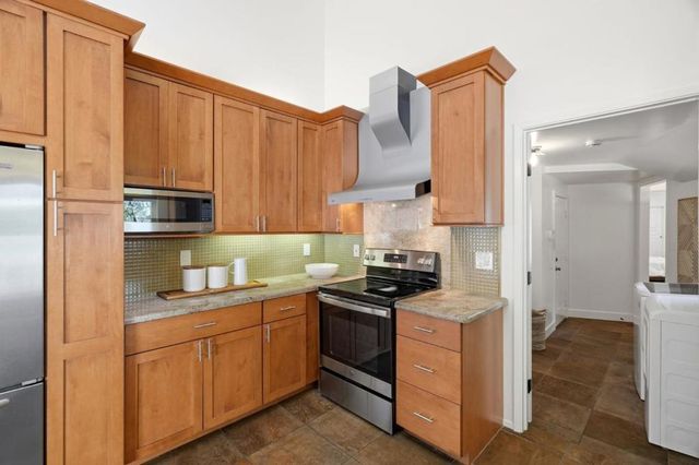 652 Rosewood Court, Los Altos, CA 94024