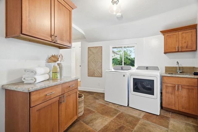 652 Rosewood Court, Los Altos, CA 94024