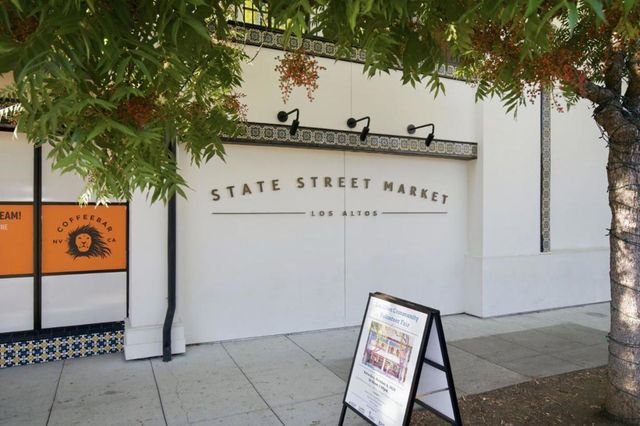 652 Rosewood Court, Los Altos, CA 94024