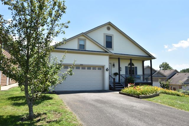 360 Persimmon Way, Harrodsburg, KY 40330