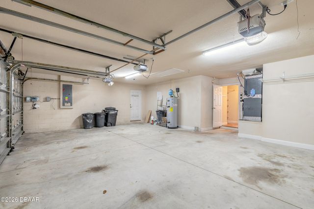 516 Nature Creek Lane, New Smyrna Beach, FL 32168