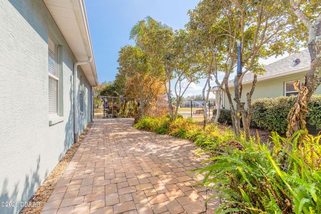 516 Nature Creek Lane, New Smyrna Beach, FL 32168