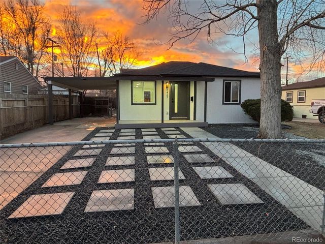 5423 Saulsbury Court, Arvada, CO 80002