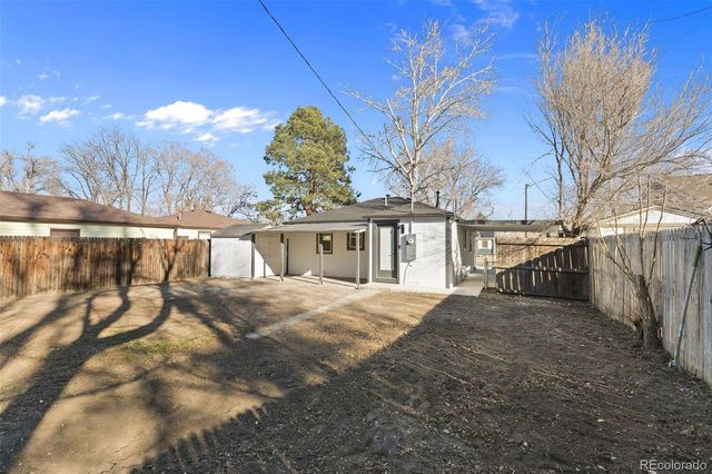 5423 Saulsbury Court, Arvada, CO 80002