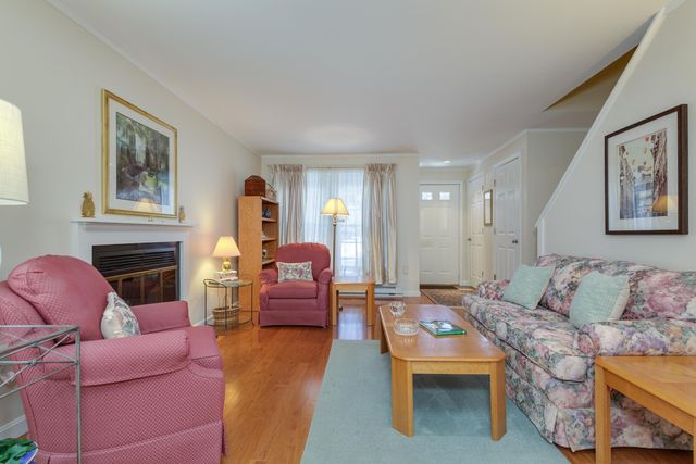 54 NE Village Road, Concord, NH 03301