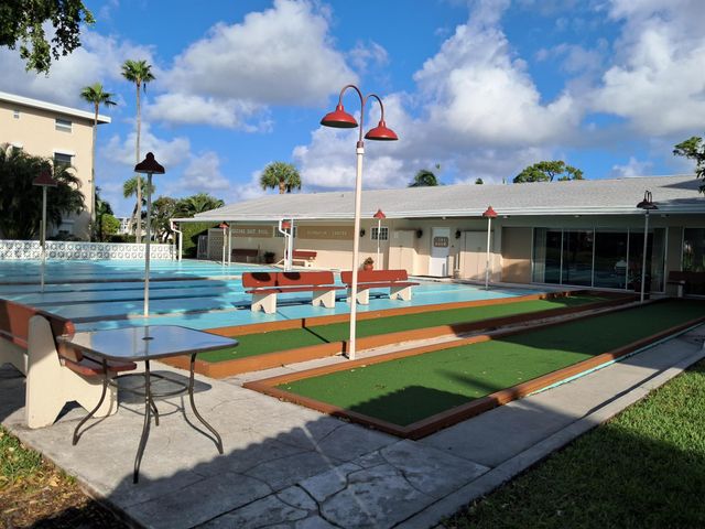 2534 Garden Drive S 207, Lake Worth, FL 33461