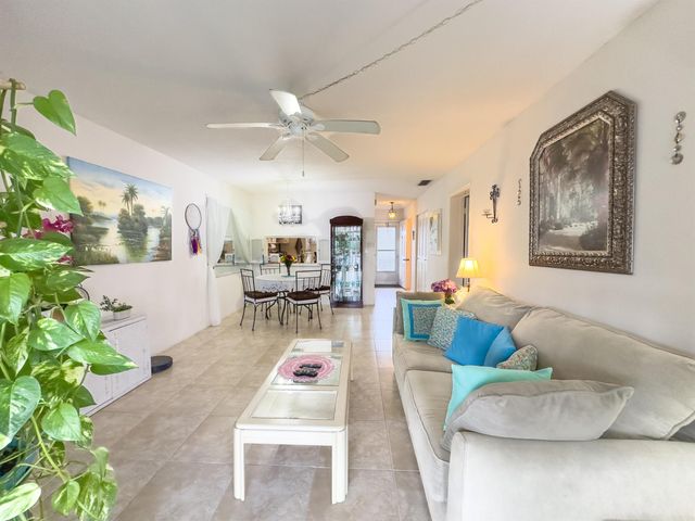 2534 Garden Drive S 207, Lake Worth, FL 33461