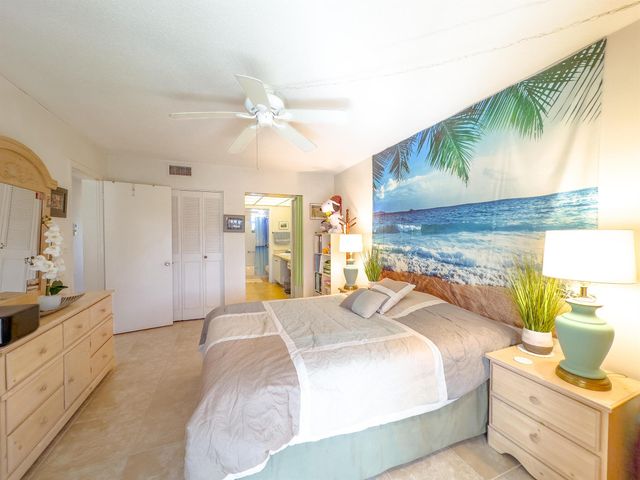 2534 Garden Drive S 207, Lake Worth, FL 33461