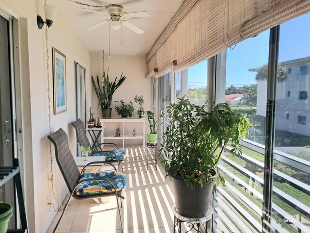 2534 Garden Drive S 207, Lake Worth, FL 33461