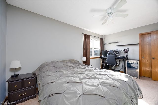 67 25th Street NW, Barberton, OH 44203