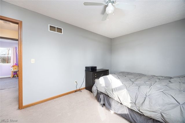 67 25th Street NW, Barberton, OH 44203